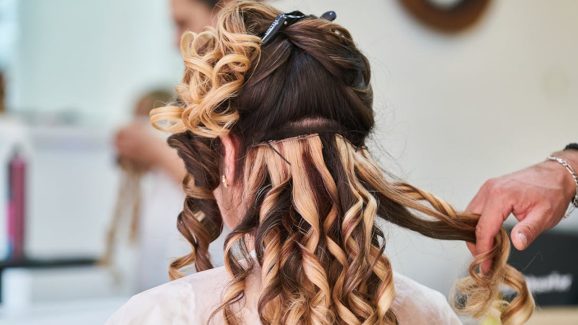 Hair Extensions: జుట్టు అందంగా కనిపించాలని ఎక్స్‌టెన్షన్స్ వాడుతున్నారా..? క్యాన్సర్ వస్తుంది జాగ్రత్త