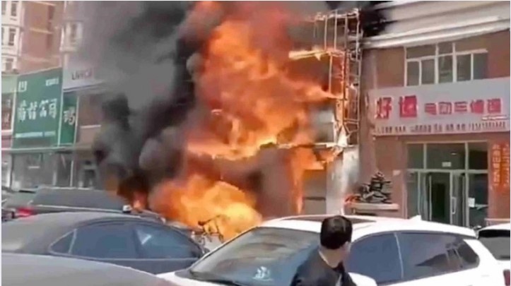 China: చైనాలో భారీ అగ్నిప్రమాదం.. 22 మంది స్పాట్ డెడ్