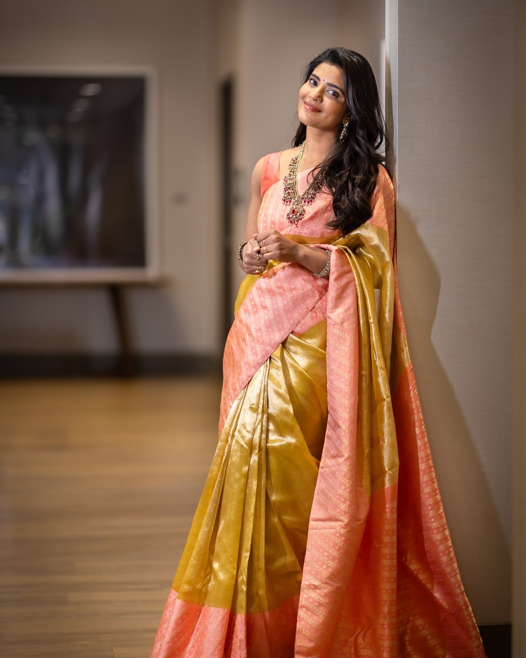 Actress Aishwarya Rajesh Photo Gallery