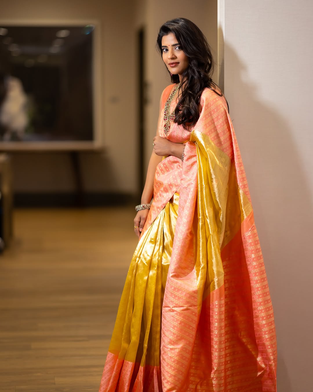 Actress Aishwarya Rajesh Photo Gallery