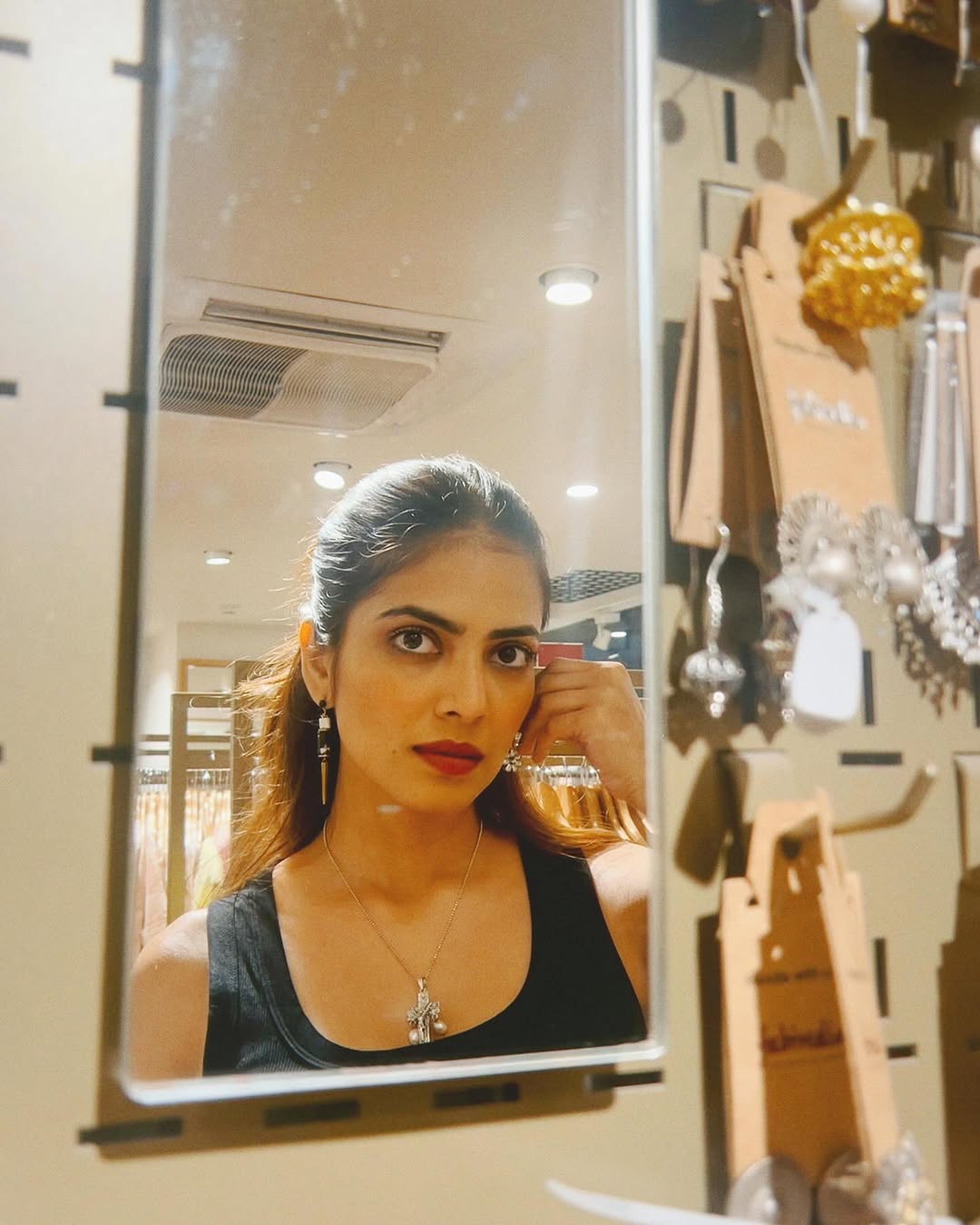 Malavika Mohanan Photo Gallery