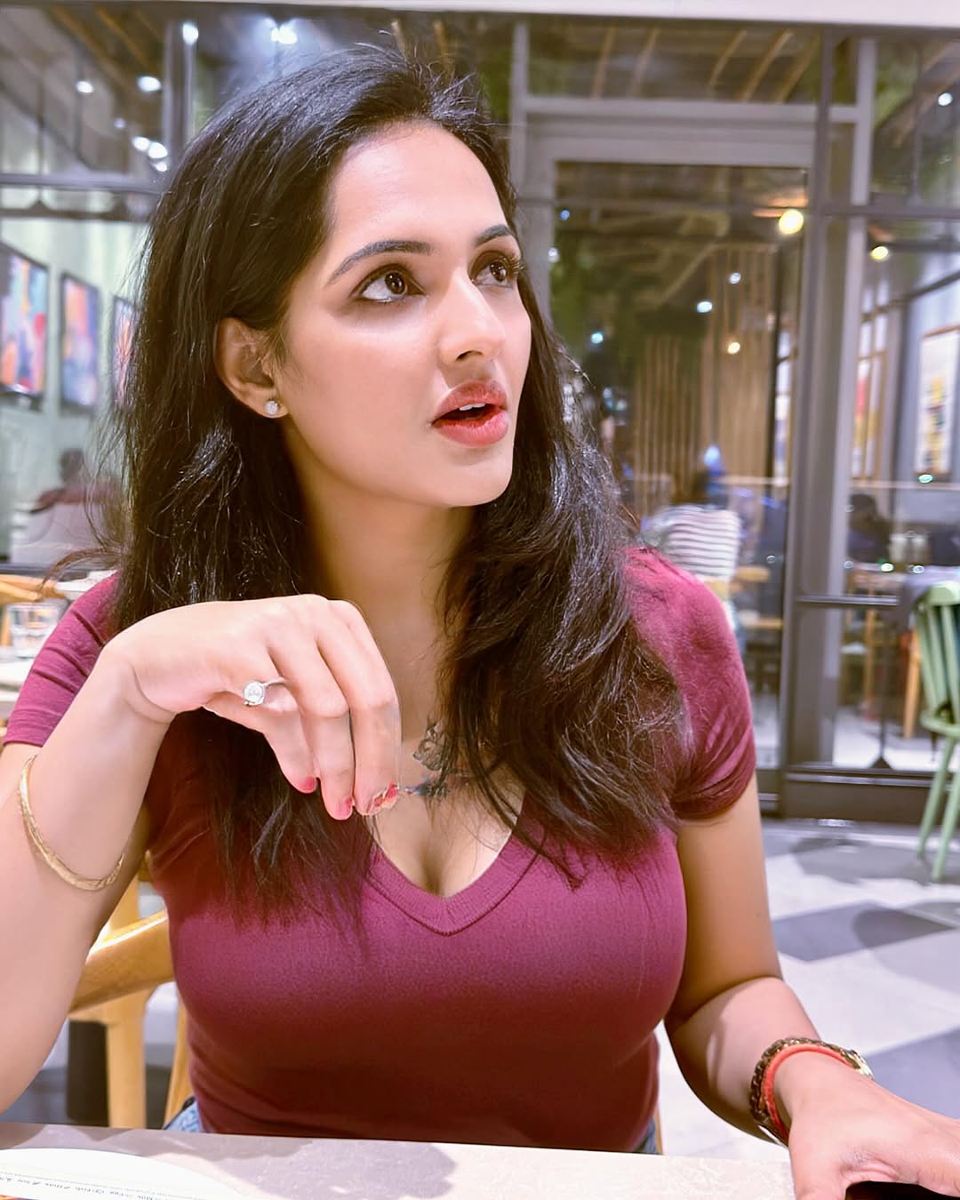Actress Jyoti Poorvaj Photo Gallery