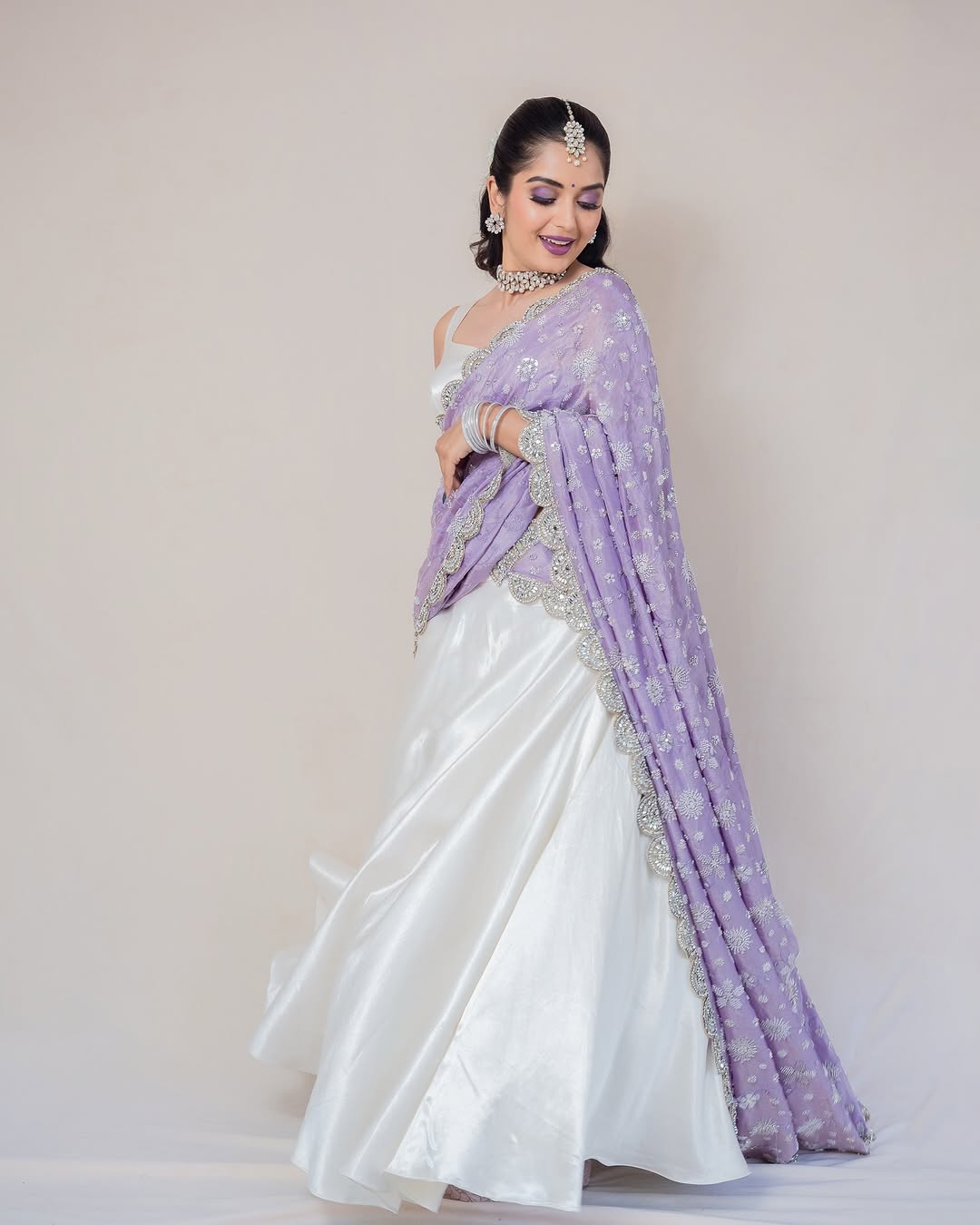 Actress Priyanka Jain Photo Gallery