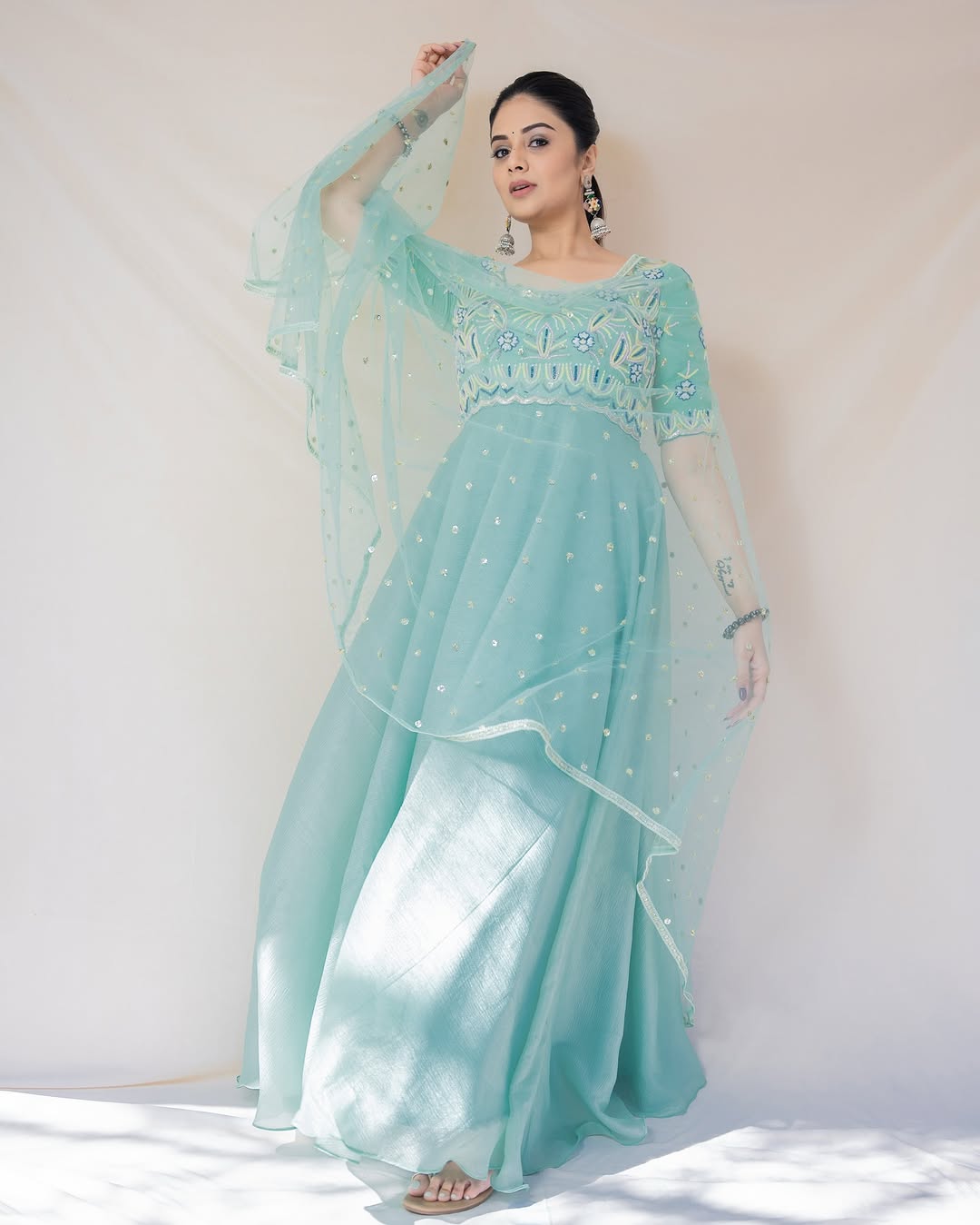 Sree Mukhi (Source: Instragram) Actress Sree Mukhi Photo Gallery