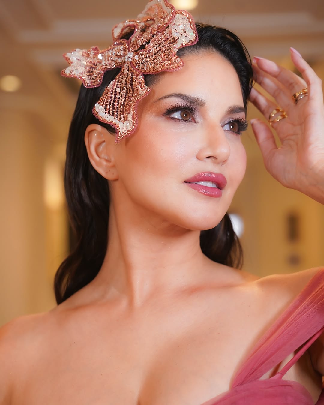 Actress Sunny Leone Photo Gallery