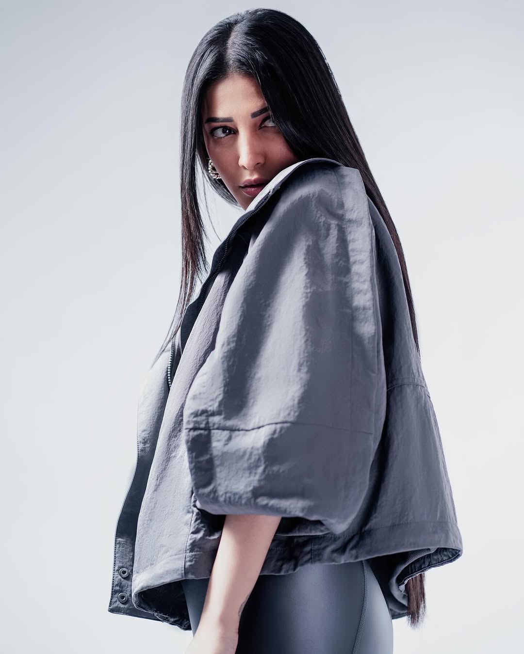 Shruthi Haasan photo Gallery