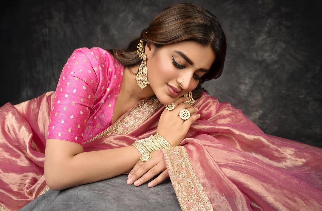 Nidhi Agarwal Photo Gallery