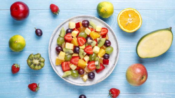Salads For Summer: సమ్మర్‌లో ఇంట్లోనే.. ఫ్రూట్ సలాడ్స్ తయారు చేసుకోండిలా !