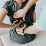 Back Pain: ఒత్తిడి వల్ల కూడా వెన్ను నొప్పి వస్తుందా..? దీన్ని తగ్గించుకోవాలంటే ఏం చేయాలి?