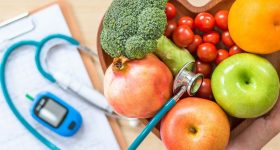 Fruits For Diabetes: షుగర్ పేషెంట్లు.. ఈ ఫ్రూట్స్ తప్పకుండా తినాలి, ఎందుకంటే ?