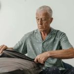 Old People: వయసు పెరుగుతున్న కొద్దీ నిద్రకు దూరమైపోతున్నారా..?