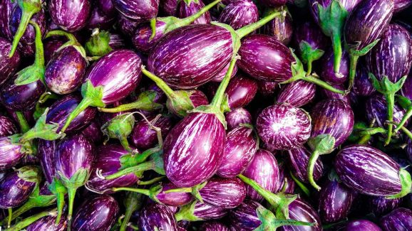 Brinjal: వంకాయ అంటే ఇష్టమా? ఈ సమస్యలు ఉన్నా తిన్నారంటే  అంతే!