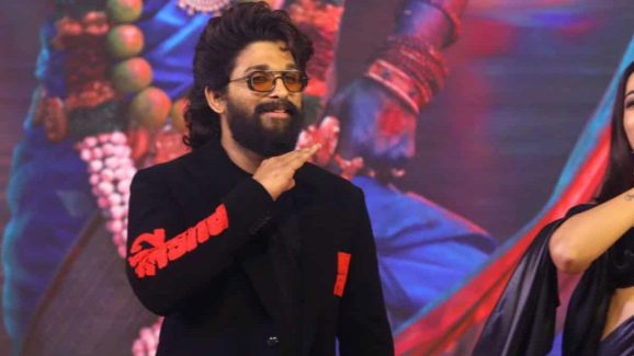 Allu Arjun: ఏప్రిల్ 8 అల్లు అర్జున్ బర్త్ డే సందర్భంగా ఫ్యాన్స్ కు ట్రీట్ ఏంటంటే.?