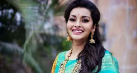 Viral Video:రీల్ కోసం యువకుడి డేంజర్ స్టంట్.. పట్టుకొని వీపు విమానం మోత మోగించిన పోలీసులు!