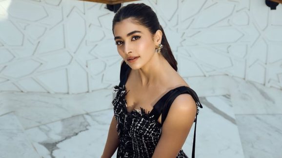 Pooja Hegde: అలాంటి సినిమాల్లో నటించాలని ఉంది.. ఎట్టకేలకు కోరికను బయటపెట్టిన పూజా హెగ్డే