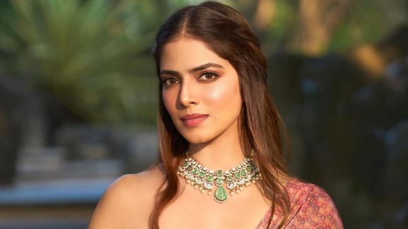 Malavika Mohanan: హీరోలు అలా నటించి మోసం చేస్తున్నారు.. ప్రభాస్ బ్యూటీ ఆవేదన