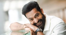 Bird Flu Symptoms: చికెన్ తినాలంటే బర్డ్ ఫ్లూ భయం.. అసలు ఈ వైరస్ లక్షణాలు ఎలా ఉంటాయి..?