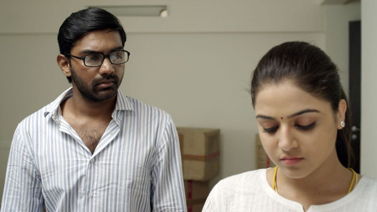 OTT Movie : భర్త ముందే ఎక్స్ బాయ్ ఫ్రెండ్స్ తో… భార్యనే రే*ప్ చేసే భర్త… ట్విస్ట్ లతో మెంటలెక్కించే తమిళ రొమాంటిక్ మూవీ