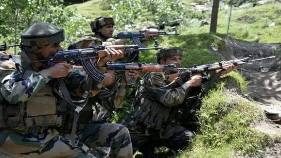 Maoist Encounter: జార్ఖండ్‌లో భారీ ఎన్‌కౌంటర్‌..  8 మంది మావోయిస్టుల హతం