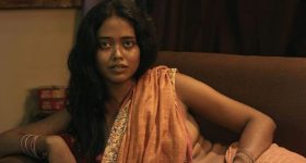 OTT Movie : టీనేజ్ లో లవ్ లో పడితే, ఇలాగే రోడ్ల మీద... పక్కా అడ*ల్ట్ కంటెంట్... కుర్చీ కోసం పాడు పనులు