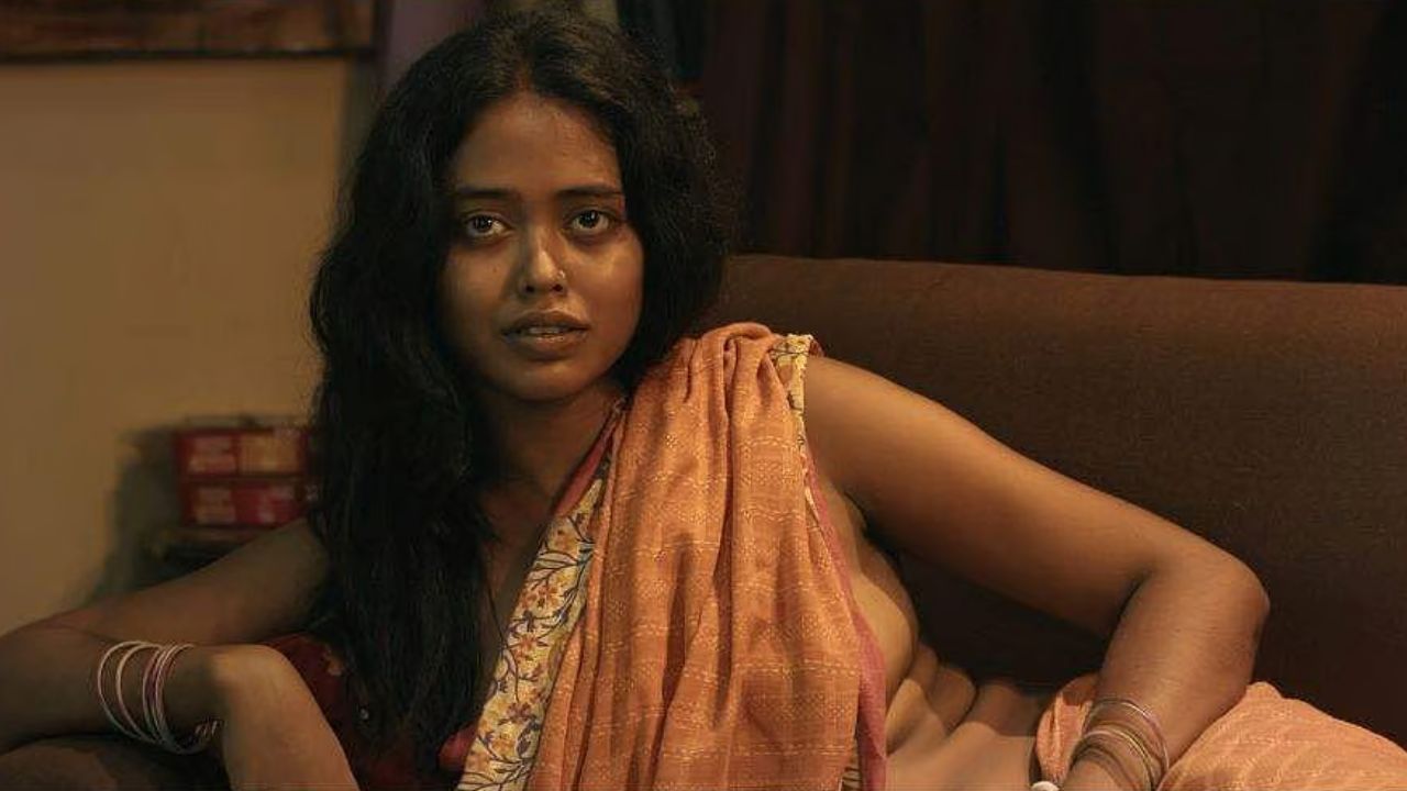 OTT Movie : టీనేజ్ లో లవ్ లో పడితే, ఇలాగే రోడ్ల మీద… పక్కా అడ*ల్ట్ కంటెంట్… కుర్చీ కోసం పాడు పనులు