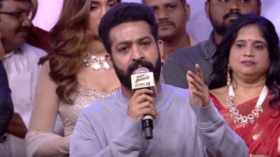 Jr ntr : సీఎం అంటూ అభిమానుల అరుపులు, దిగిపోమంటారా అని కోప్పడిన ఎన్టీఆర్