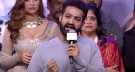 Arjun S/o Vyjayanthi Movie Pre release event : ముందు ఈ సినిమా నేను చేయకూడదు అనుకున్నాను - విజయ శాంతి