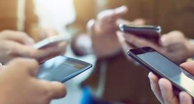 Recharge Plans Hike: మళ్లీ పెరగనున్న రీఛార్జ్ ప్లాన్‌లు..కస్టమర్లపై టెలికాం కంపెనీల దండయాత్ర