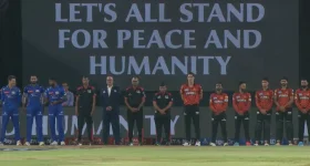 SRH vs MI: ఉప్పల్ లో అద్భుత ఘట్టం.... SRH, ముంబై ప్లేయర్లు చేసిన పని చూడండి