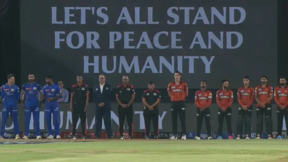 SRH vs MI: ఉప్పల్ లో అద్భుత ఘట్టం…. SRH, ముంబై ప్లేయర్లు చేసిన పని చూడండి