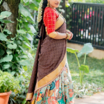 Sravanthi Chokarapu : ట్రెడిషినల్ లుక్ లో మత్తెక్కిస్తున్న స్రవంతి.. ఎంత అందంగా ఉందో…