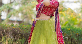 Sreemukhi : లంగాహోణిలో రాములమ్మ అందాలకు ఫ్యాన్స్ ఫిదా.. చూపుతిప్పుకోవడం కష్టమే..
