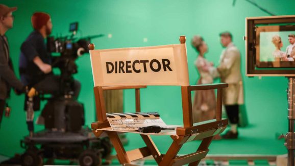 Telugu Director: అసిస్టెంట్స్ ను కొడుతున్న డైరెక్టర్… హీరోపై ఫ్రస్టేషన్ ఇలా చూపిస్తున్నాడా?