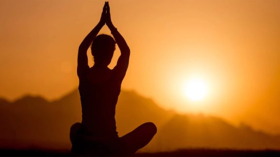 Morning Habits: డైలీ ఉదయన్నే ఈ పనులు చేస్తే.. రోజంతా ఉత్సాహంగా, ఆరోగ్యంగా ఉంటారు