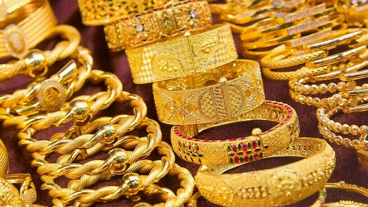 Gold Rates: తగ్గేదేలే.. వామ్మో, ఈ రోజు ఇంత పెరిగిపోయిందేంటీ?