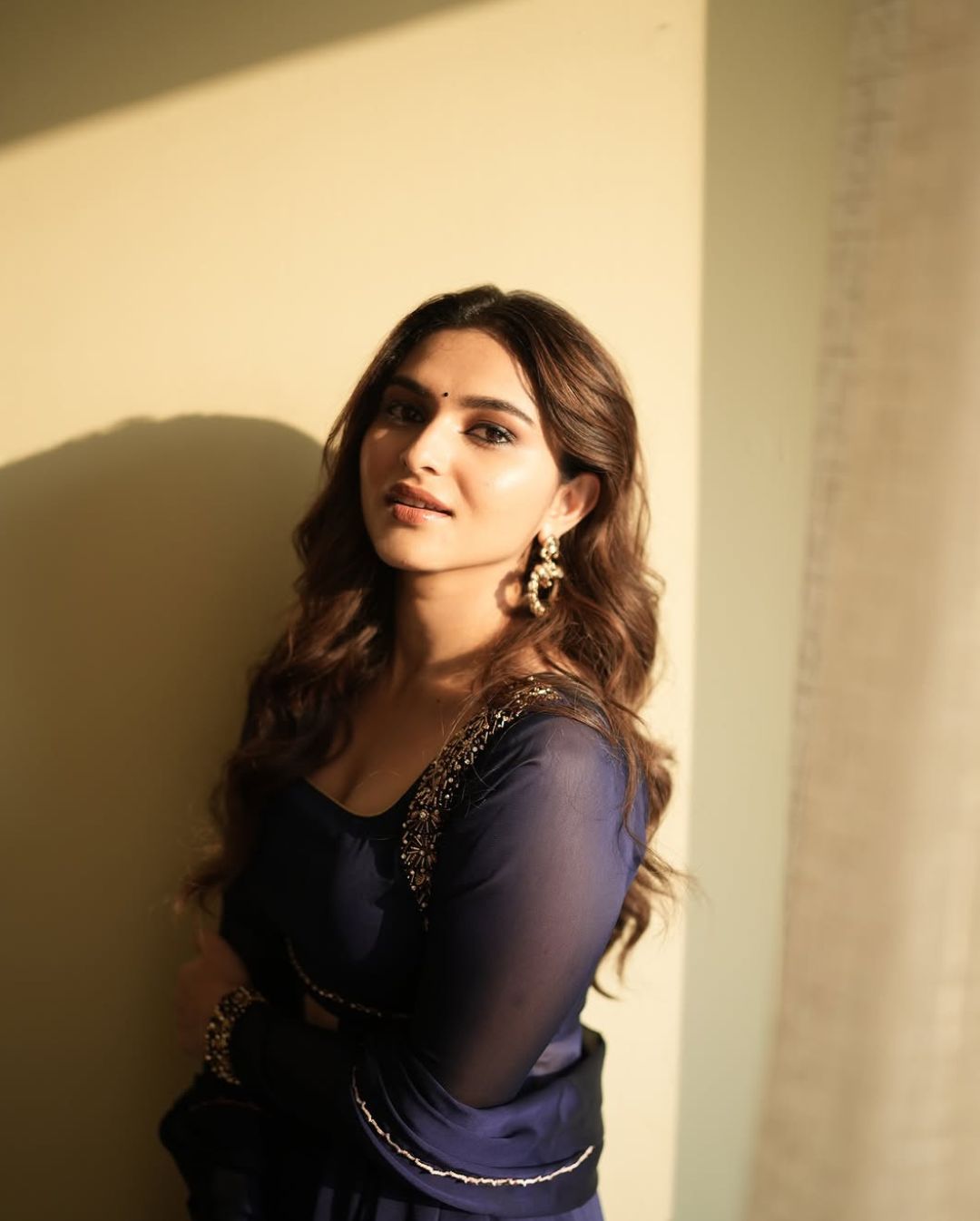 Kayadu Lohar: ట్రెడీషినల్ లుక్‌లో కాయదు లోహర్.. భలే నవ్వుతూ కవ్విస్తుందే.!