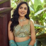 Ritu Varma: దేవకన్యలా మెరిసిపోతున్న రీతూ వర్మ.. ఆహా ఆ అందం చూడతరమా.!