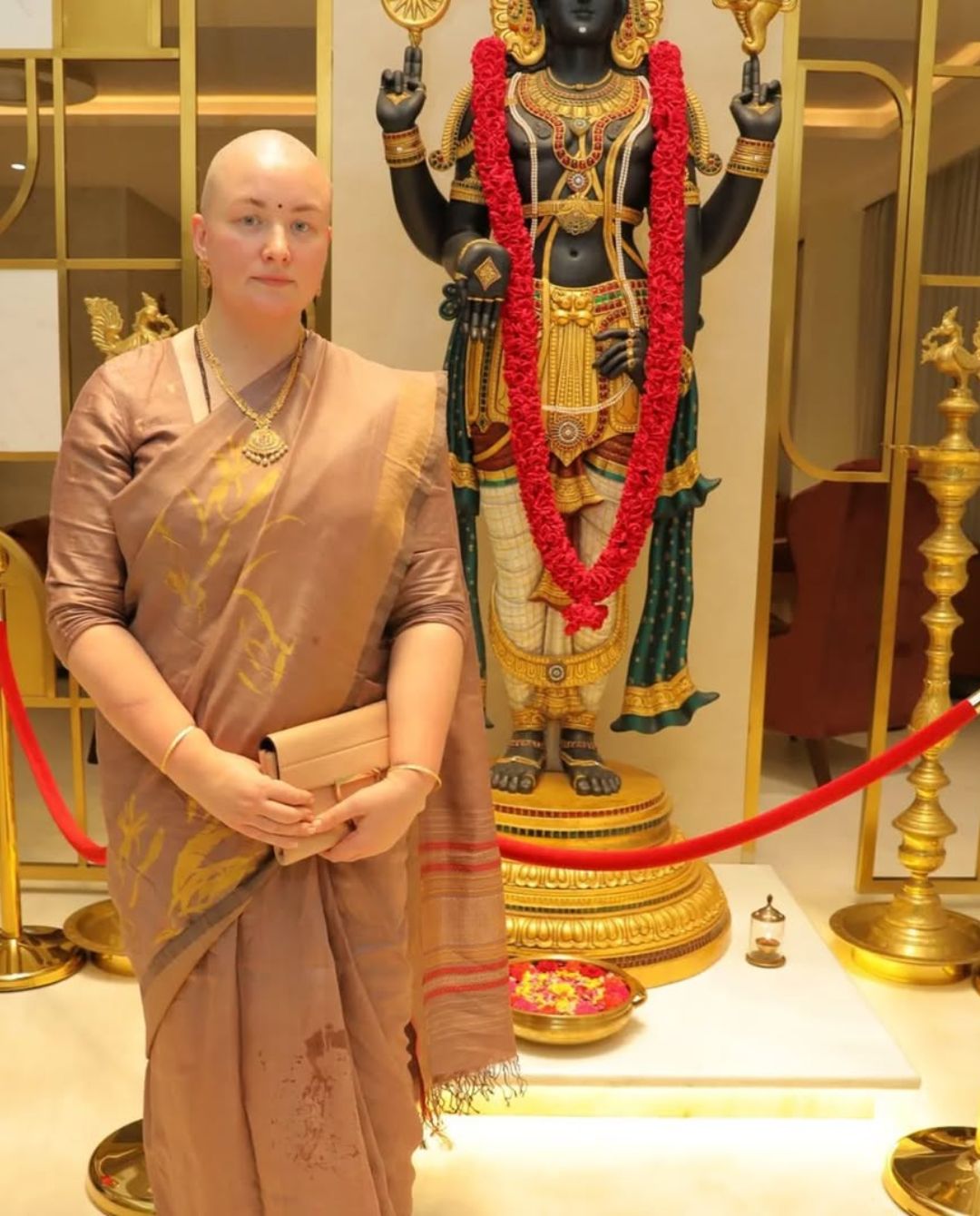 Anna Lezhneva : కొడుకు ఆరోగ్యం కోసం… గుండుతో పవన్ భార్య… ఫోటోలు వైరల్