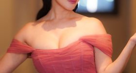 Sunny Leone: అందాలతో అదరహో అనిపిస్తున్న సన్నీ లియోన్.. ఫోటోలు వైరల్..!