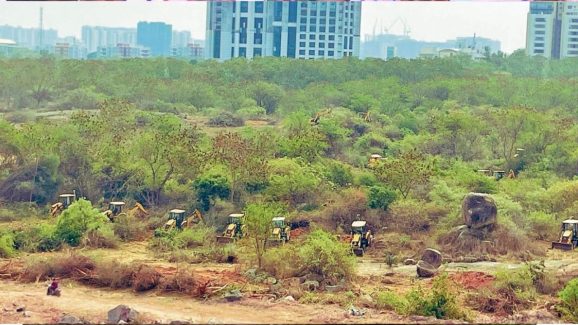 Telangana News : పనులు ఆపండి.. కంచ గచ్చిబౌలి భూములపై హైకోర్టు ఎంట్రీ