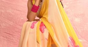 Hebah Patel: యెల్లో శారీలో హెబ్బా.. క్యూట్ లుక్స్‌తో మెప్పిస్తోందిగా.!