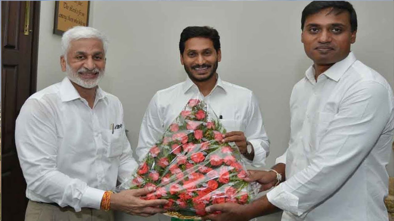 AP Liquor Scam : మిథున్‌రెడ్డికి చిక్కులేనా? నెక్ట్స్ జగనేనా?