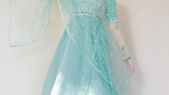 Sree Mukhi: స్టైల్ మార్చిన రాములమ్మ.. ఆ ఫోటోలు చూశారా..?