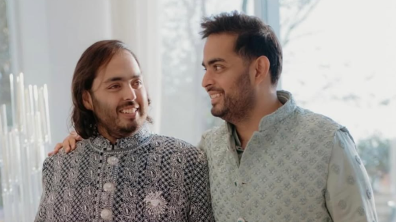Anant Ambani – Akash Ambani: అంబానీ బ్రదర్స్ ఆధ్యాత్మిక యాత్రలు.. అన్న తిరుమలకు, తమ్ముడు ద్వారకకు