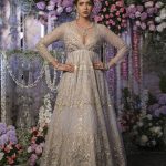 Manchu Lakshmi: డీప్ నెక్ డ్రెస్సులో మంచు లక్ష్మి.. అందాల ఆరబోత పెంచేసిందిగా.!