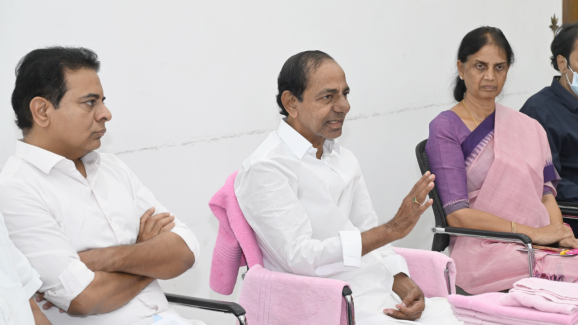 Kcr Comments: అది అవ్వదమ్మ.. కేసీఆర్ అలా అనేశారేంటి..?