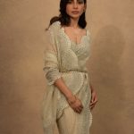 Samantha: చీరకట్టులో సమంత.. కలలా కవ్విస్తున్న అందాల తార..
