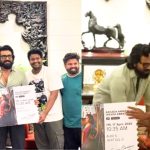 Akkada Ammayi ikkada Abbayi : కమెడియన్ కాళ్లు మొక్కిన రామ్ చరణ్… షాక్ అయిన ప్రదీప్