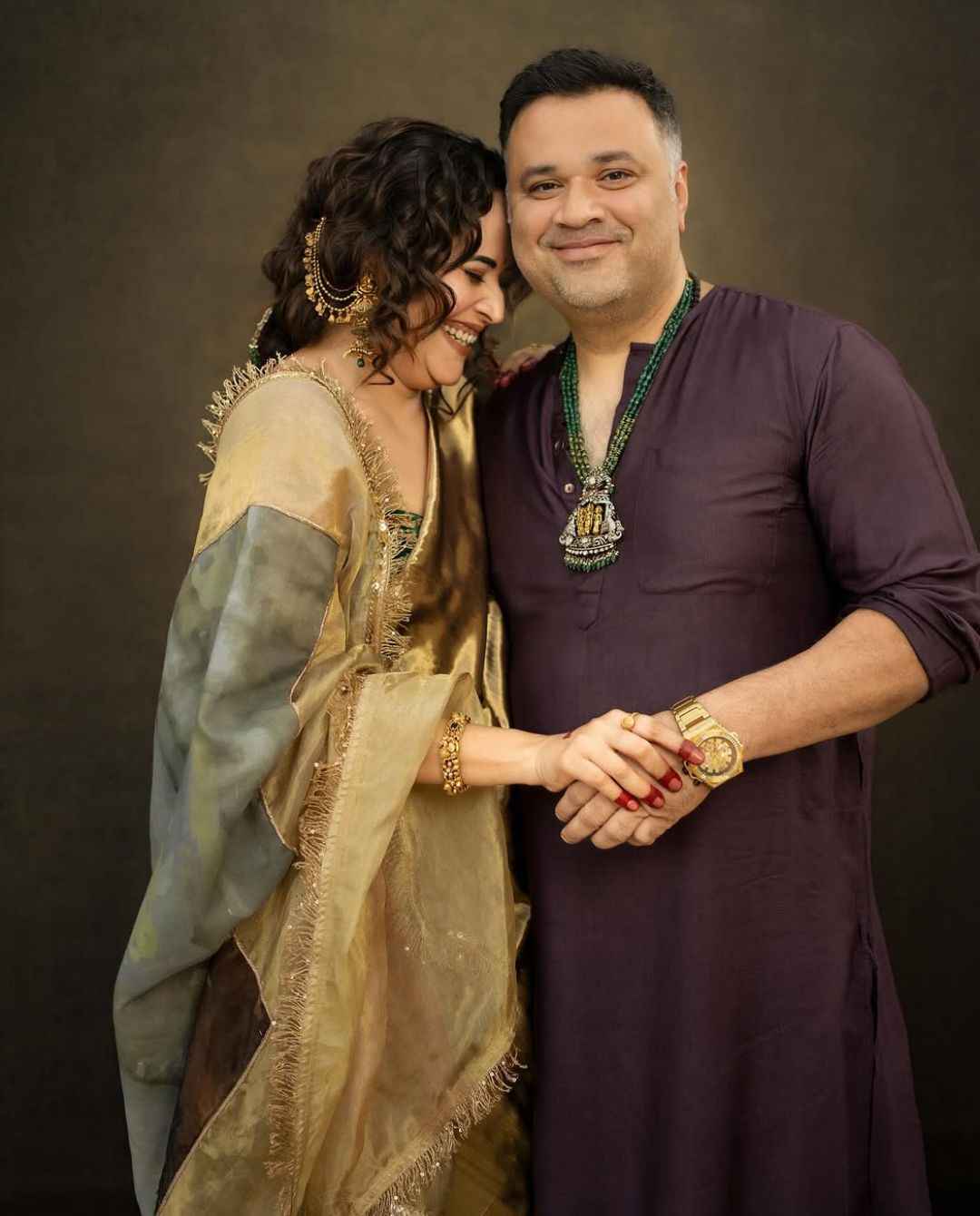 Anasuya Bhardwaj: “నా రామునితో నేను” అంటున్న అనసూయ.. పండుగ స్పెషల్ ఫొటోస్ వైరల్..!