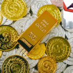 Robert kiyosaki: స్టాక్స్ లో పెట్టుబడి వద్దు.. బంగారం, వెండి బెటర్